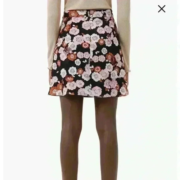 NWT French Connection Astrida Aliyha Floral Lace
Miniskirt Sz 8 in black pink - Picture 2 of 7